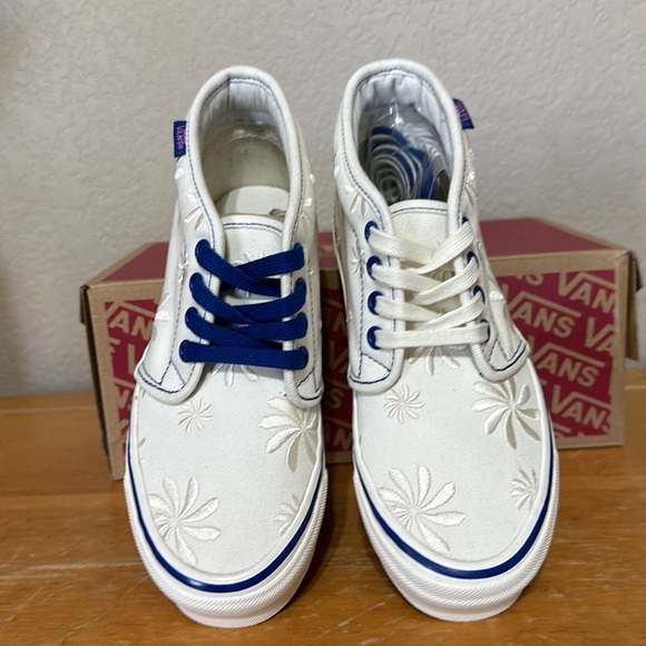 Vans Og Chukka Boot Canvas embroidered daisies marshmallow vault collection - Picture 3 of 12